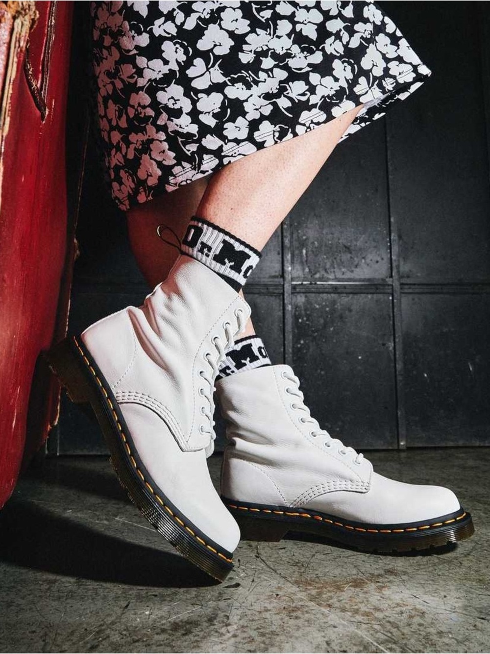 Women’s Dr Martens 1480 Pascal Boots